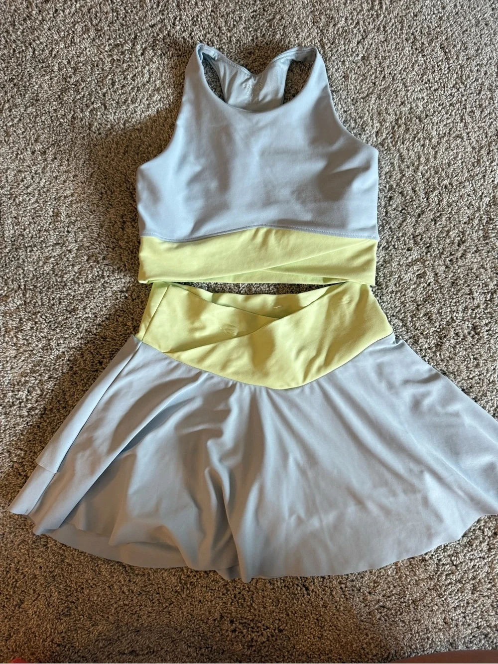 Old navy girls Light Blue & Pale Yellow Two-Piece Active Set